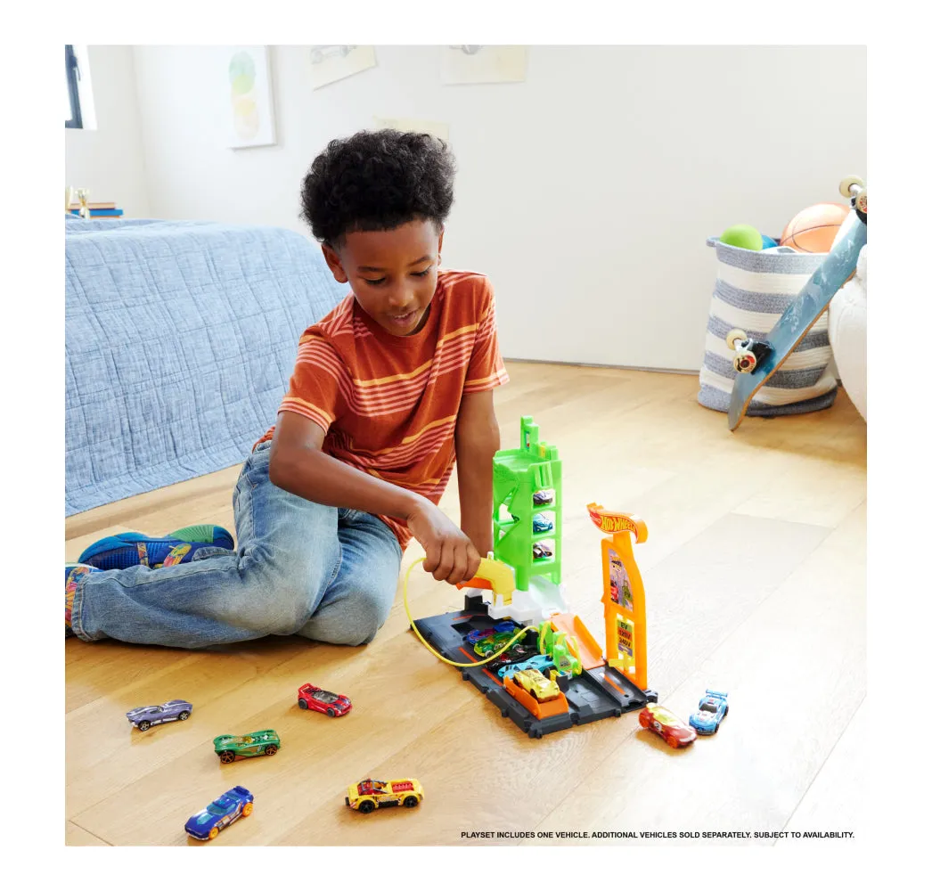 Hot Wheels® Super Recharge Fuel Station